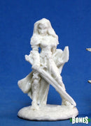 Reaper Bones: Finari, Female Paladin 77077 RPG - Miniatures